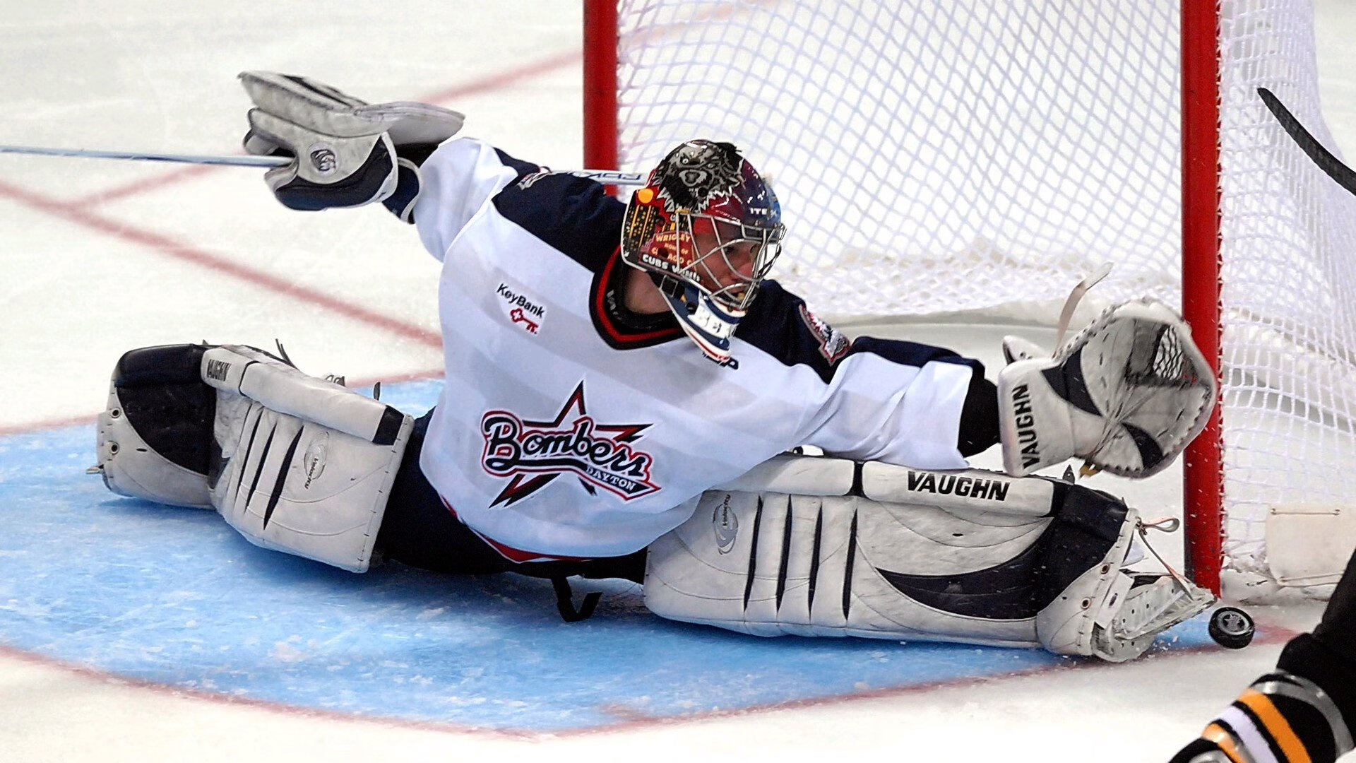 欧冠淘汰赛之夜,莱奥全程高能输出,撕裂防线的独舞